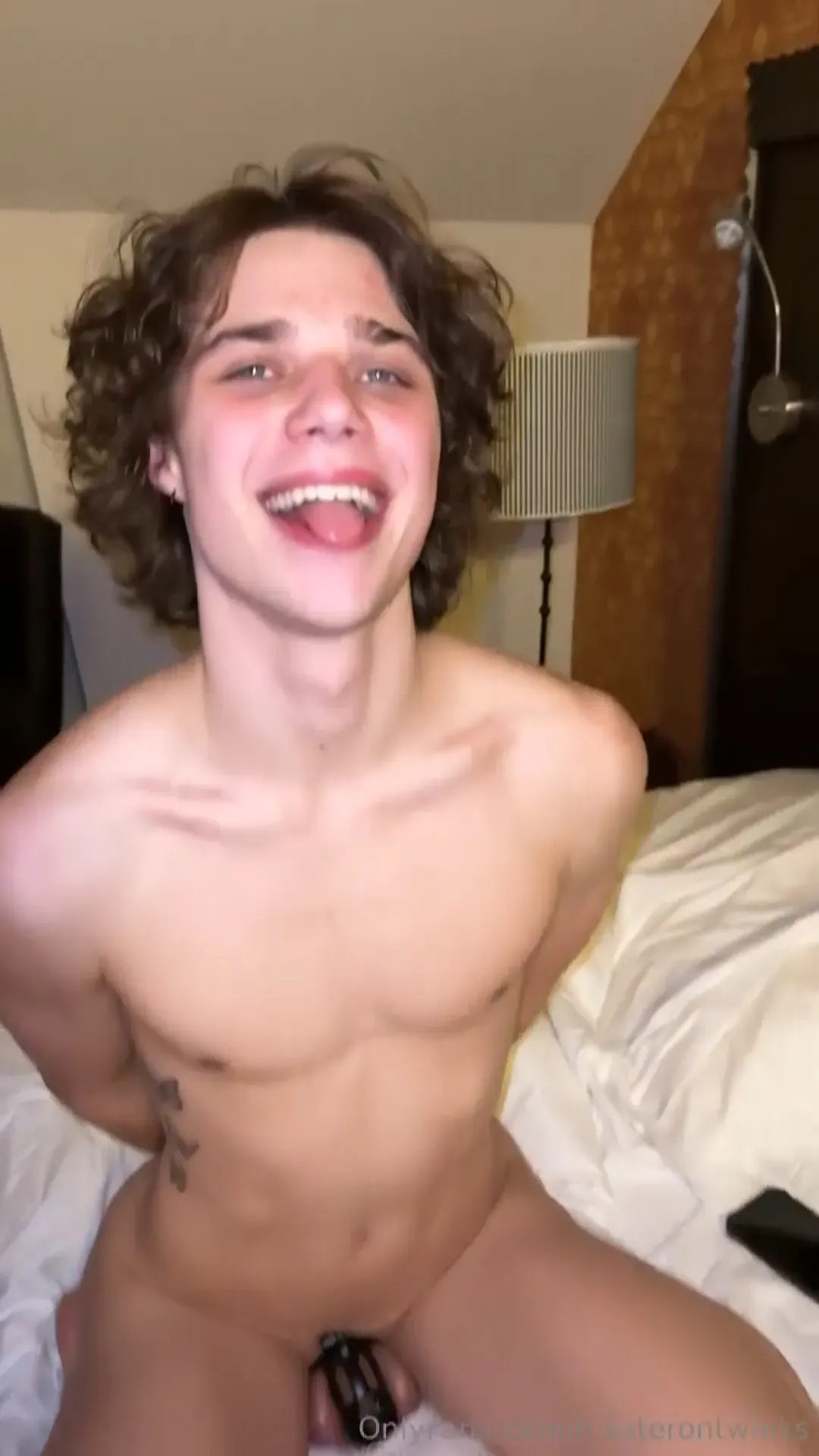 MasterOnTwinks: Beautiful Peachy Twinks and Commanding Master Presence